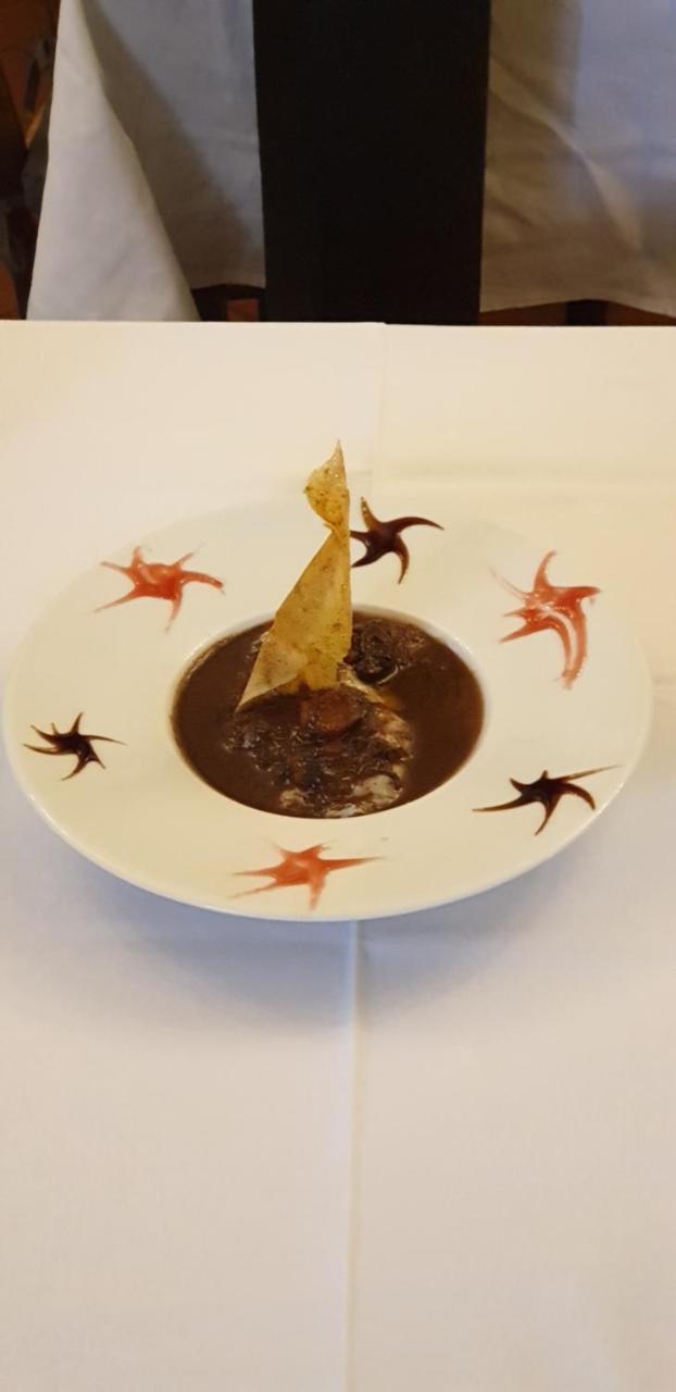 Hotel Restaurant De Seignelay Auxerre Esterno foto